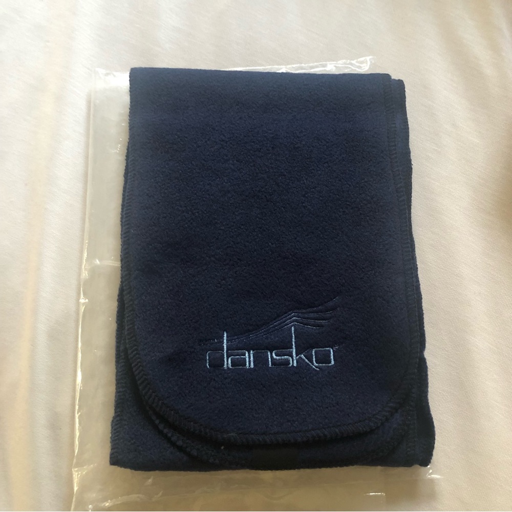 Dansko scarf
